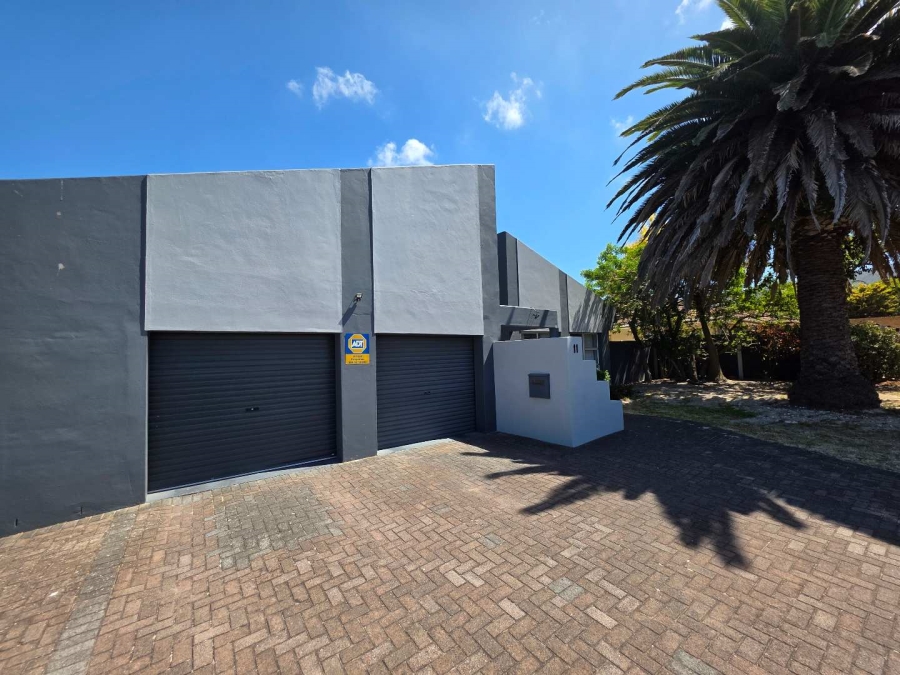 3 Bedroom Property for Sale in Welgelegen Western Cape
